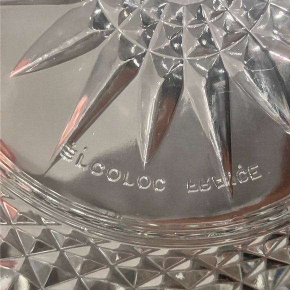 Arocroc Crystal salad bowls 8 and. 9 in  starburst pattern - Picture 7 of 8